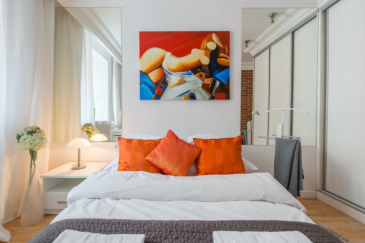 P&O Serviced Apartments Swietojanska Varsovie Extérieur photo