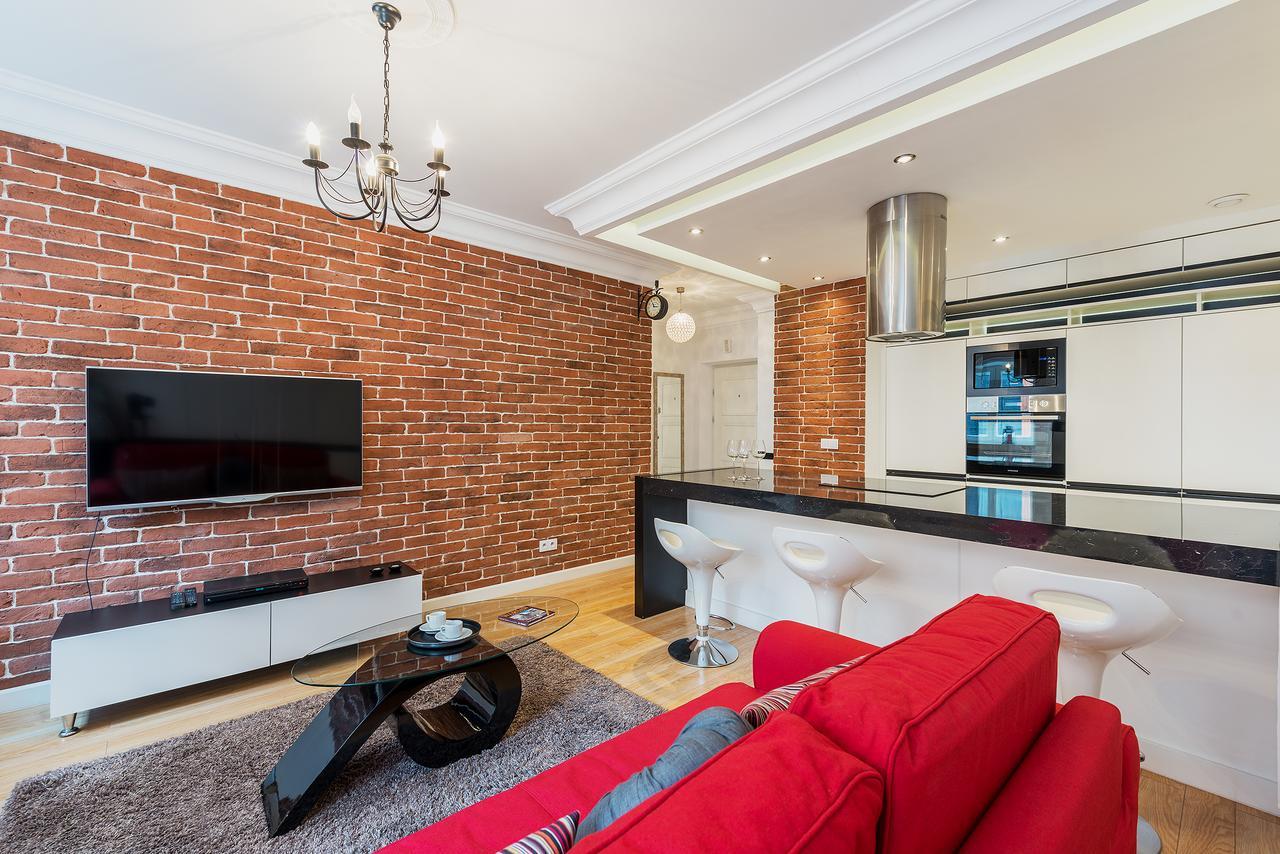 P&O Serviced Apartments Swietojanska Varsovie Extérieur photo