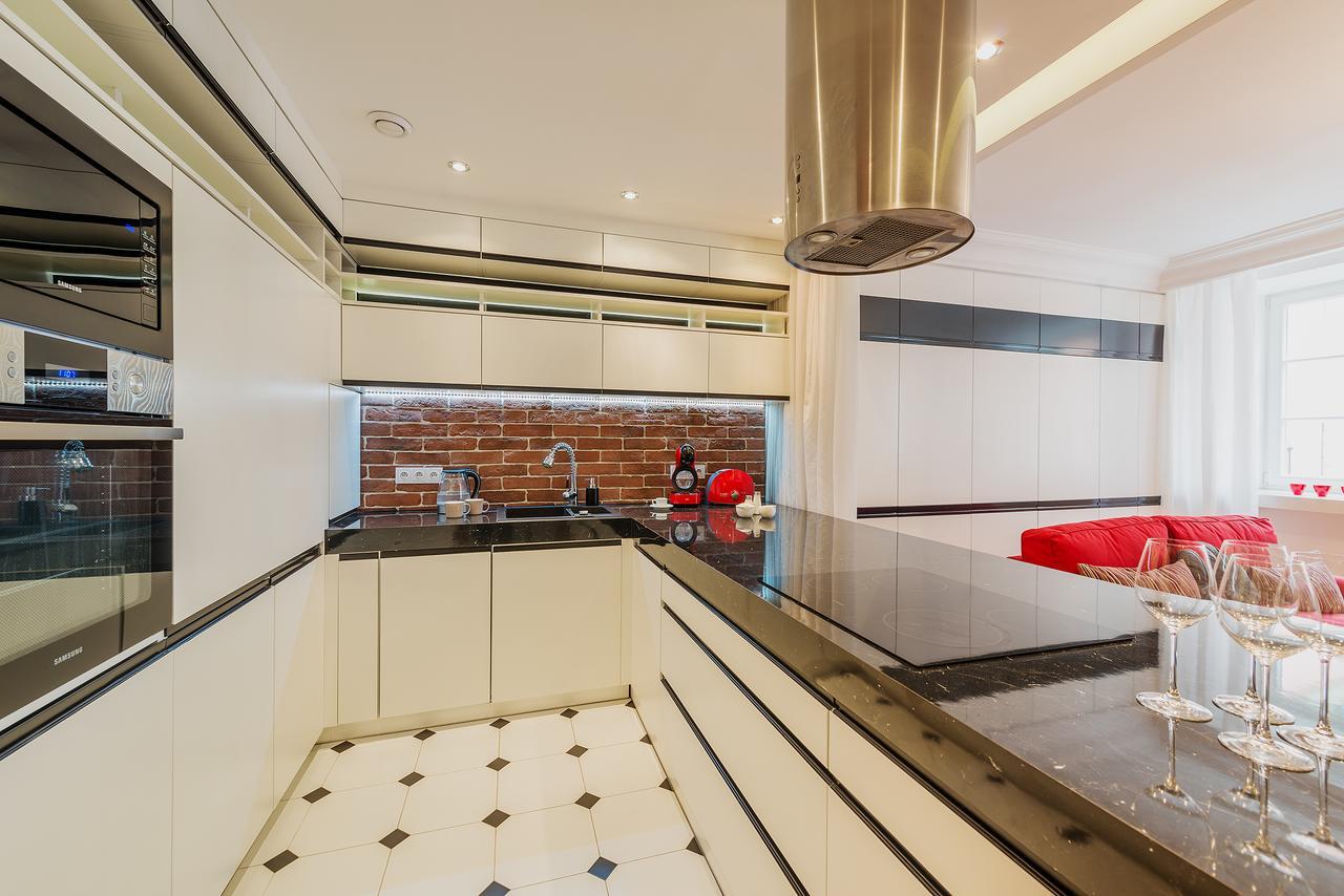 P&O Serviced Apartments Swietojanska Varsovie Extérieur photo